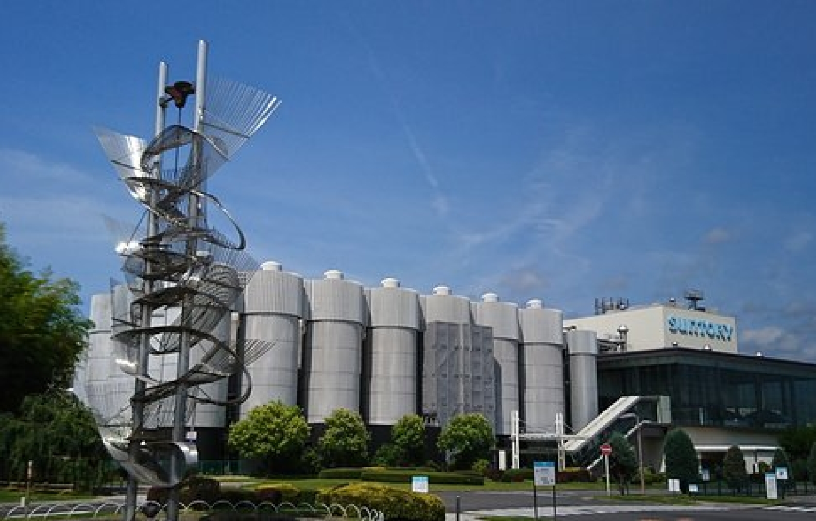 サントリー京都ビール工場のタンク